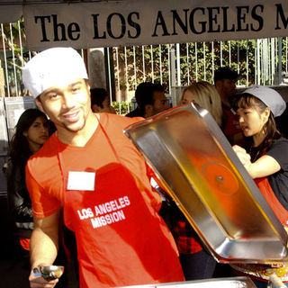 Corbin Bleu in 2009 Christmas Eve at The Los Angeles Mission