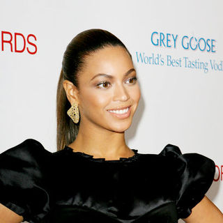 Beyonce Knowles in "Cadillac Records" Los Angeles Premiere - Arrivals