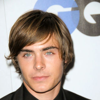 Zac Efron in GQ 2008 "Men of the Year" Party - Arrivals