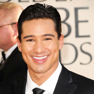 Mario Lopez in 66th Annual Golden Globes - Arrivals