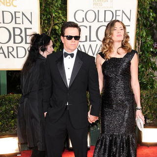 Mark Wahlberg, Rhea Durham in 66th Annual Golden Globes - Arrivals