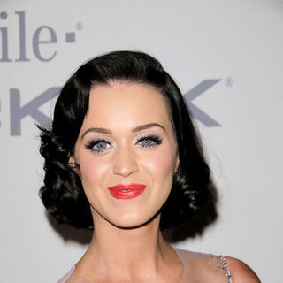 Katy Perry in 51st Annual GRAMMY Awards - Salute to Icons: Clive Davis - Arrivals