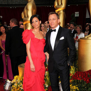 Daniel Craig, Satsuki Mitchell in 81st Annual Academy Awards - Arrivals