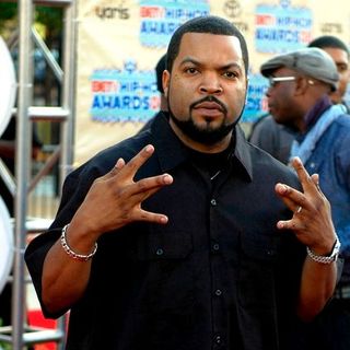 Ice Cube in 2008 BET Hip Hop Awards - Arrivals