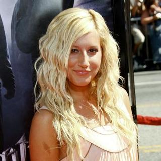 Ashley Tisdale in U.S. Premiere if Harry Potter and the Order of the Phoenix