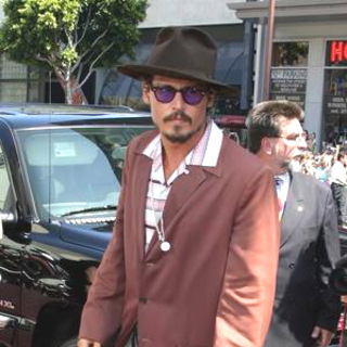 Johnny Depp in Charlie and the Chocolate Factory World Premiere - Arrivals