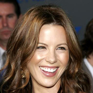 Kate Beckinsale in Click Los Angeles Premiere