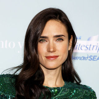 Jennifer Connelly in "He's Just Not That Into You" World Premiere - Arrivals