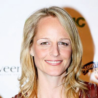 Helen Hunt in Organic Style Magazine presents 3rd Annual Women With Organic Style Awards