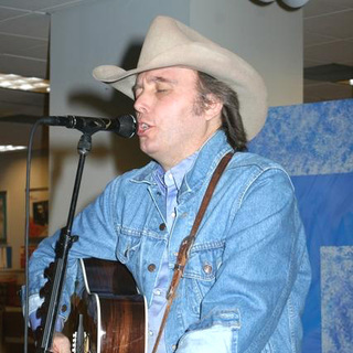 Dwight Yoakam in Dwight Yoakam Performs and Signs Blame The Vain his New Album