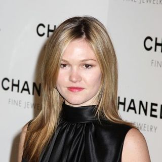 Julia Stiles in Chanel Fine Jewelry - Night of Diamonds - At the Plaza in NYC