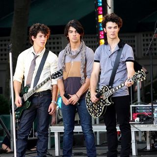 Jonas Brothers in Good Morning America Taping - August 8, 2008 - The Jonas Brothers in Concert