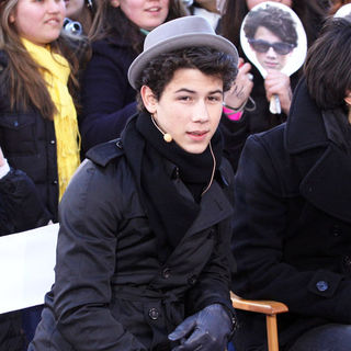 Nick Jonas, Jonas Brothers in The CBS Early Show - February 14, 2009 - Show