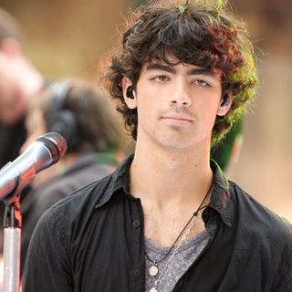Joe Jonas, Jonas Brothers in Jonas Brothers in Concert on NBC's "Today Show" - June 19, 2009