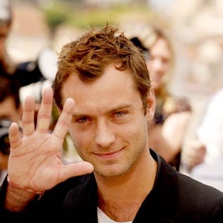 Jude Law in 2007 Cannes Film Festival - Day One - May 16, 2007