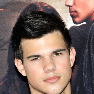 Taylor Lautner in "The Twilight Saga: New Moon" - Paris Photocall