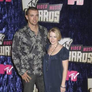 Melissa Joan Hart in 2007 MTV Video Music Awards - Red Carpet