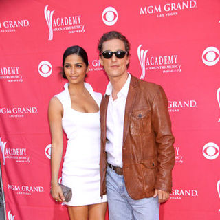 Camila Alves, Matthew McConaughey in 44th Annual Academy Of Country Music Awards - Arrivals
