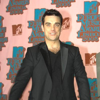 Robbie Williams in 2005 MTV European Music Awards Lisbon - Press Room