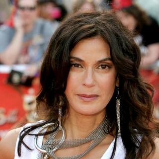 Teri Hatcher in Pirates of the Caribbean: At World's End World Premiere
