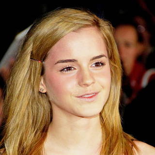 Emma Watson in Pride of Britain Awards 2007 - Arrivals