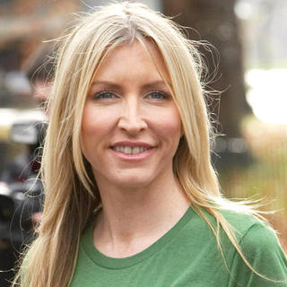 Heather Mills in Heather Mills Launches Viva!'s Environment Campaign at Speakers' Corner in London