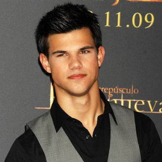 Taylor Lautner in "The Twilight Saga: New Moon" Madrid Photocall