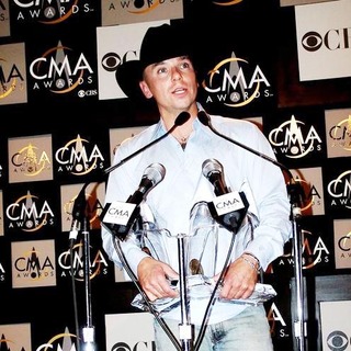 Kenny Chesney in 38th Annual Country Music Awards Press Room
