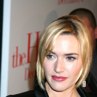 Kate Winslet in The Holiday New York Premiere - Arrivals