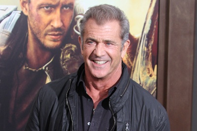 Mel Gibson Makes Surprise Appearance at 'Mad Max: Fury Road' Premiere