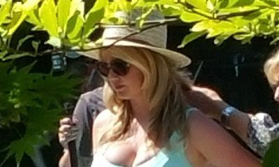Kate Upton Spotted in Cleavage-Baring Swimsuit on the Set of 'The Layover'