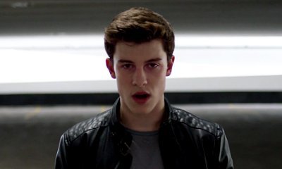 Shawn Mendes Badly Bruised in New Music Video for 'Stitches'