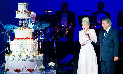 Lady GaGa Surprises Tony Bennett With Early Birthday Cake on Stage