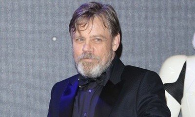 Mark Hamill Helps 'Star Wars' Fans Avoid Buying Fake Autographs Online