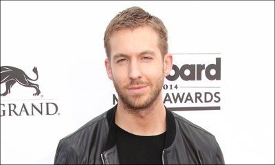 Calvin Harris Also Moves On - The DJ Is Surrounded by Sexy Ladies on a Yacht