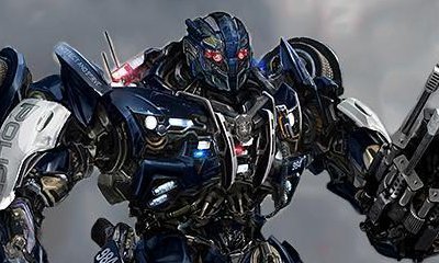First Look at Barricade's Robot Mode in 'Transformers: The Last Knight' New Photo