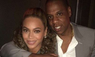 Back Off! Jay-Z Pushes Away Male Fan for Getting Too Close to Beyonce Knowles