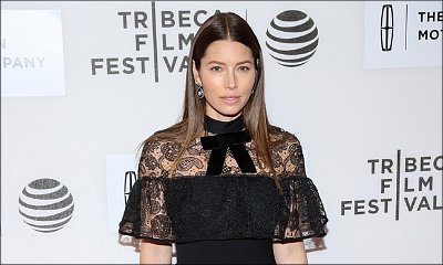 Yes, Jessica Biel Eats in the Shower and She Wants You to Try It Too