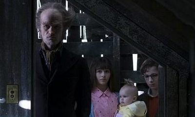 See Count Olaf's Numerous Disguises in 'A Series of Unfortunate Events' Trailer!