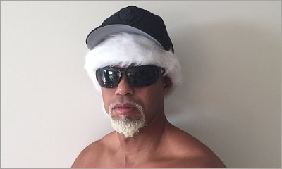 Tiger Woods Poses Shirtless as 'Mac Daddy Santa', Internet Goes Berserk
