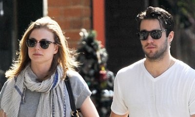 'Revenge' Co-Stars Emily VanCamp and Josh Bowman Are Engaged - See Her Beautiful Ring