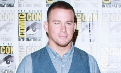 Channing Tatum Shows Off His Dance Moves at Convenience Store