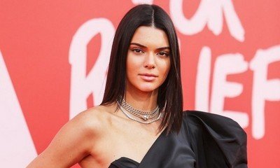 Kendall Jenner Fires Back at Brooklyn Bar for Claiming She Left No Tip