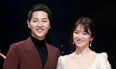 Song Joong Ki and Song Hye Kyo Spotted on Bowling Date on Christmas Eve