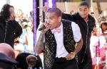 Pics and Videos: Chris Brown Lures Record-Breaking Crowd on 'Today' Show