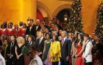 Justin Bieber Caroling With President Obama at 'Christmas in Washington' Concert