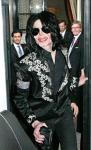 Michael Jackson's Belongings From Final Home Raise Nearly $1 Million
