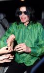 Witness Says Michael Jackson's Beating Heart Was Visible Through His Pale Skin