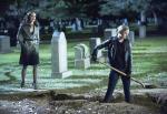 'Revenge' Season 3 Finale Preview: Emily Digging Grave