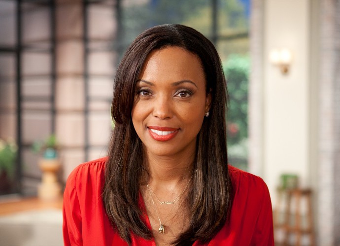 Aisha Tyler Departs 'The Talk' After Six Seasons - Watch Her Emotional Announcement
